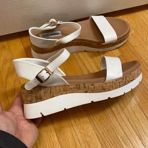 STEVE MADDEN SIZE 8.5